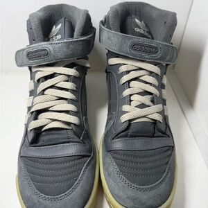 Adidas Grey Forum Mid Shoes (size: 8)